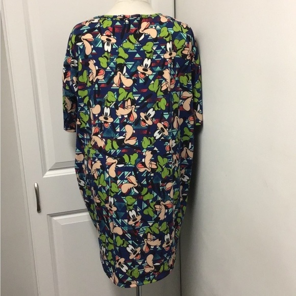 LulaRoe Women’s Disney Character “Goofy” Irma Tunic, size M - Picture 12 of 12